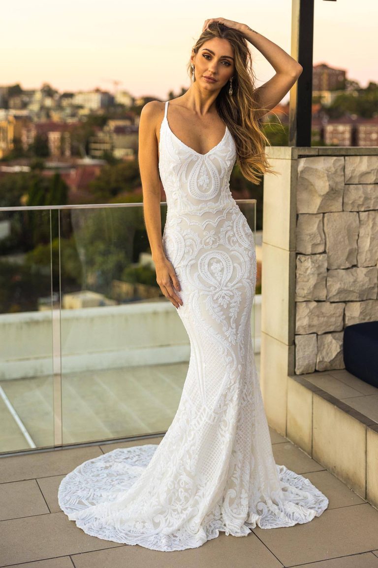 A Modern Guide to Gown Shopping Online