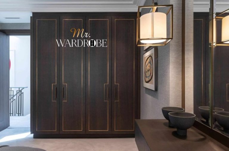 Crafting a Functional and Stylish Walk-In Closet