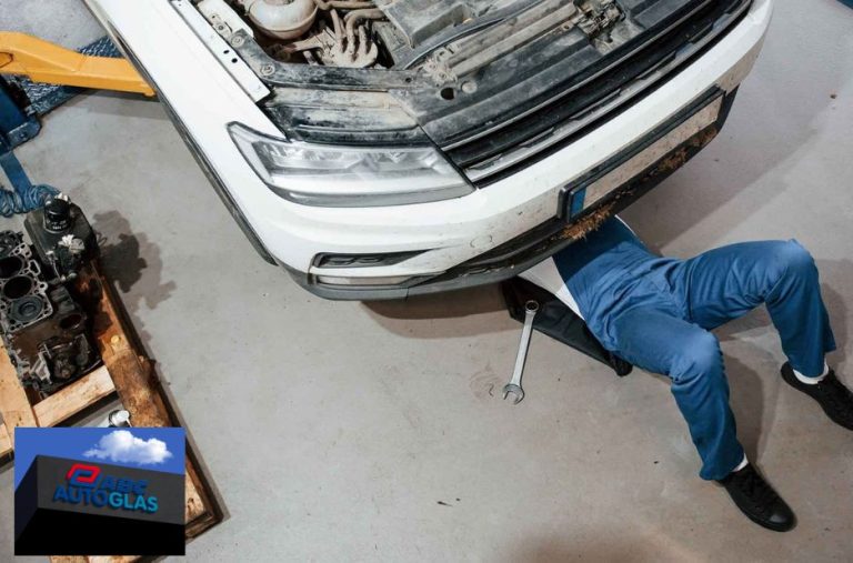 Sichere Sicht im Auto: Windschutzscheibe selbst prüfen und wechseln