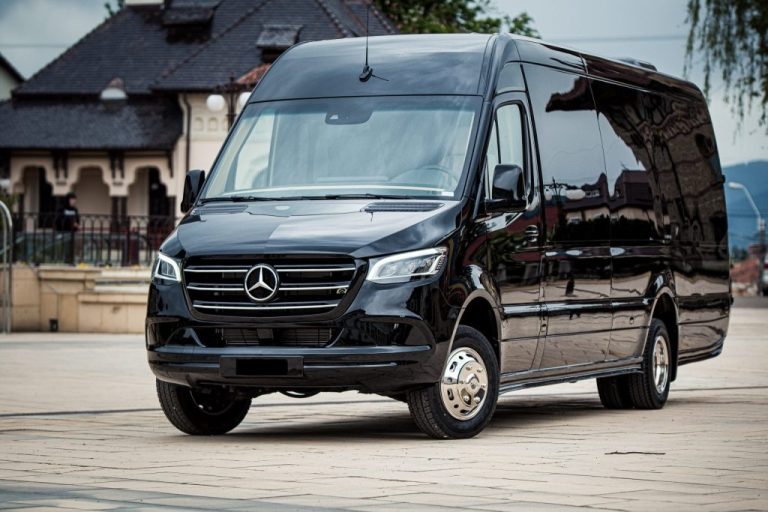 Reliable Bus Rental in Rome for Groups and Tours