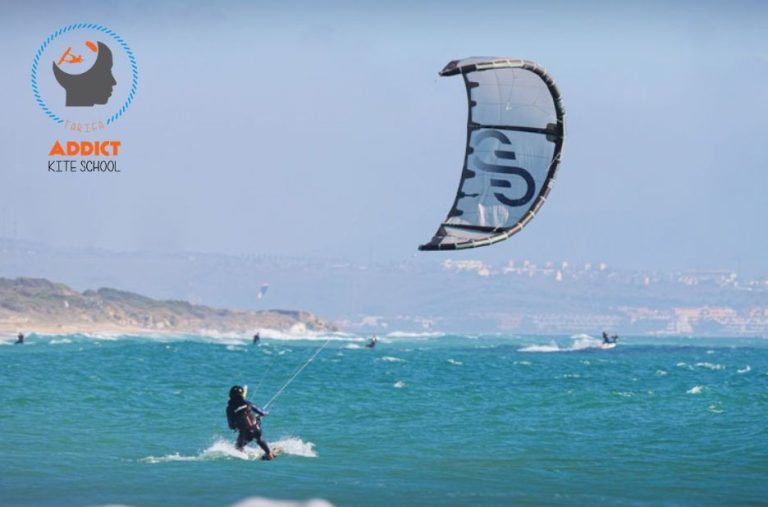 Tarifa, le paradis du vent: conseils et spots pour kitesurfers expérimentés