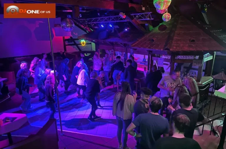 Hochzeits-DJ Remstal – Perfekte Musik für Ihre Traumhochzeit im Remstal Hochzeits-DJ Remstal – Perfekte Musik für Ihre Traumhochzeit im Remstal