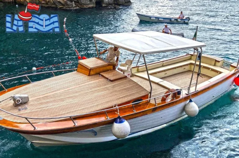 Amalfi Coast Rent a Boat – Private Excursions with Stunning Coastal Views